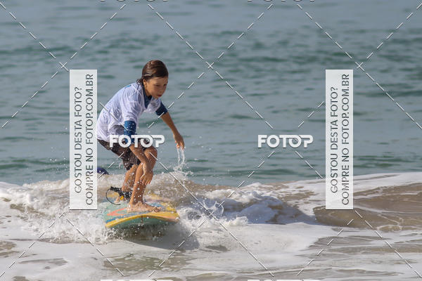 Buy your photos of the eventCampeonato da Escola Municipal de Surf de Maca on Fotop