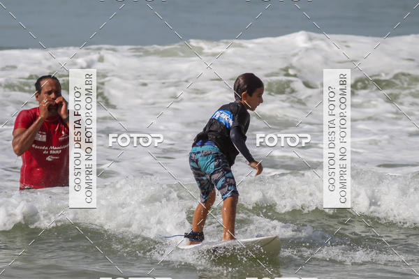 Buy your photos of the eventCampeonato da Escola Municipal de Surf de Maca on Fotop