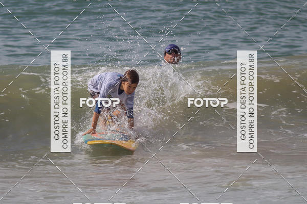 Buy your photos of the eventCampeonato da Escola Municipal de Surf de Maca on Fotop