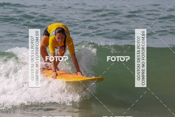 Buy your photos of the eventCampeonato da Escola Municipal de Surf de Maca on Fotop