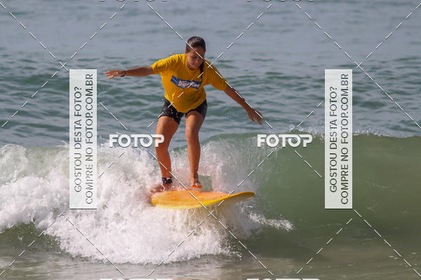 Buy your photos of the eventCampeonato da Escola Municipal de Surf de Maca on Fotop