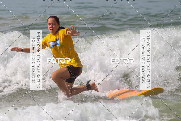 Buy your photos of the eventCampeonato da Escola Municipal de Surf de Maca on Fotop