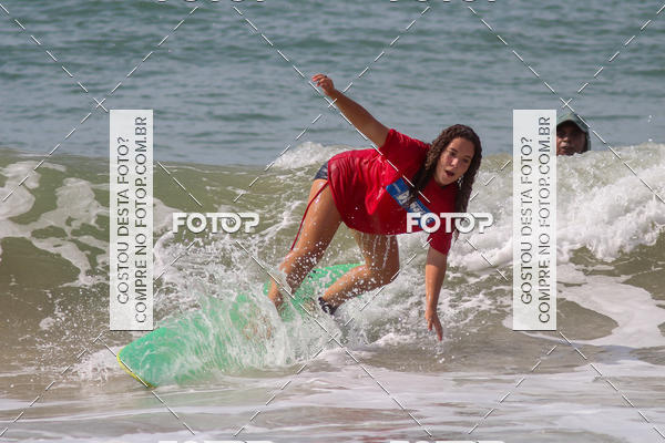 Buy your photos of the eventCampeonato da Escola Municipal de Surf de Maca on Fotop