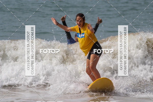 Buy your photos of the eventCampeonato da Escola Municipal de Surf de Maca on Fotop