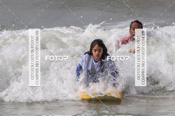 Buy your photos of the eventCampeonato da Escola Municipal de Surf de Maca on Fotop