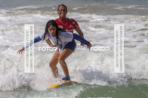 Buy your photos of the eventCampeonato da Escola Municipal de Surf de Maca on Fotop