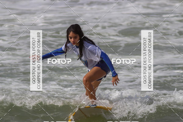 Buy your photos of the eventCampeonato da Escola Municipal de Surf de Maca on Fotop