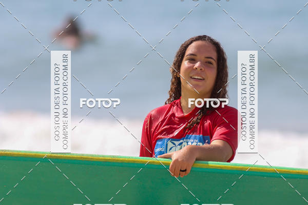 Buy your photos of the eventCampeonato da Escola Municipal de Surf de Maca on Fotop