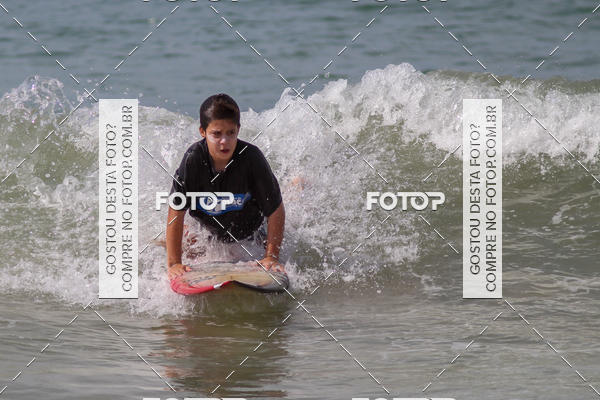 Buy your photos of the eventCampeonato da Escola Municipal de Surf de Maca on Fotop