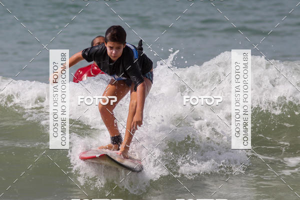 Buy your photos of the eventCampeonato da Escola Municipal de Surf de Maca on Fotop