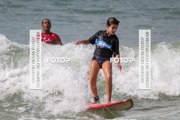 Buy your photos of the eventCampeonato da Escola Municipal de Surf de Maca on Fotop