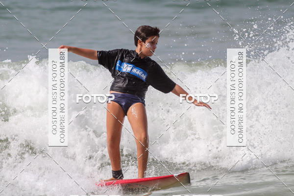 Buy your photos of the eventCampeonato da Escola Municipal de Surf de Maca on Fotop