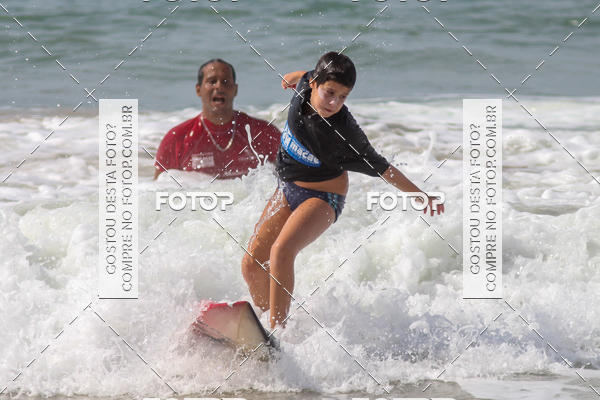 Buy your photos of the eventCampeonato da Escola Municipal de Surf de Maca on Fotop
