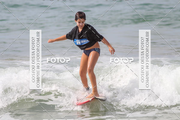 Buy your photos of the eventCampeonato da Escola Municipal de Surf de Maca on Fotop