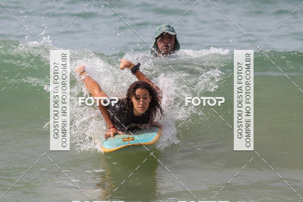 Buy your photos of the eventCampeonato da Escola Municipal de Surf de Maca on Fotop