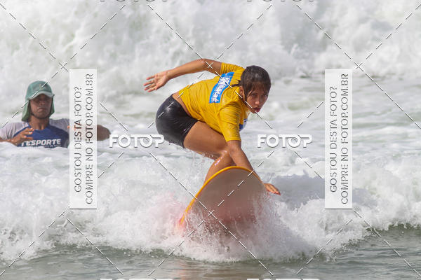 Buy your photos of the eventCampeonato da Escola Municipal de Surf de Maca on Fotop