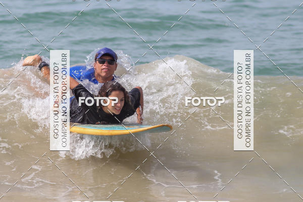 Buy your photos of the eventCampeonato da Escola Municipal de Surf de Maca on Fotop
