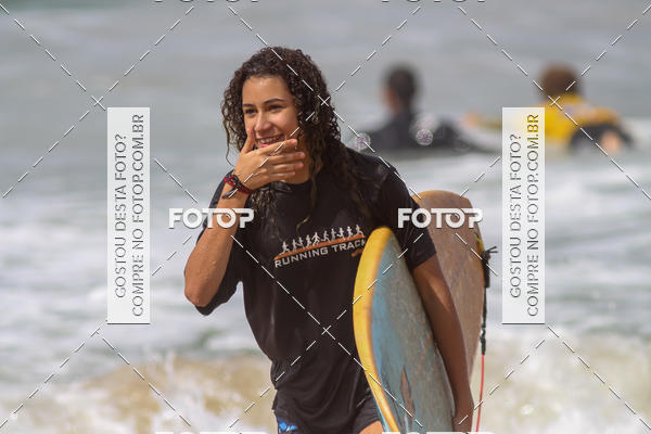 Buy your photos of the eventCampeonato da Escola Municipal de Surf de Maca on Fotop