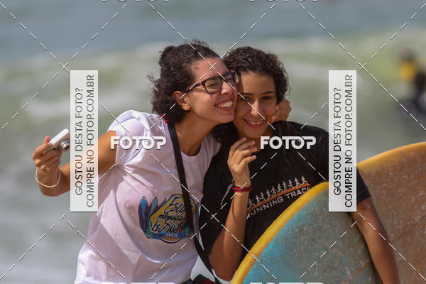 Buy your photos of the eventCampeonato da Escola Municipal de Surf de Maca on Fotop