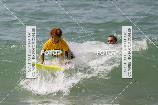 Buy your photos of the eventCampeonato da Escola Municipal de Surf de Maca on Fotop