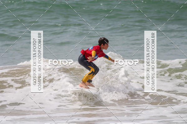 Buy your photos of the eventCampeonato da Escola Municipal de Surf de Maca on Fotop