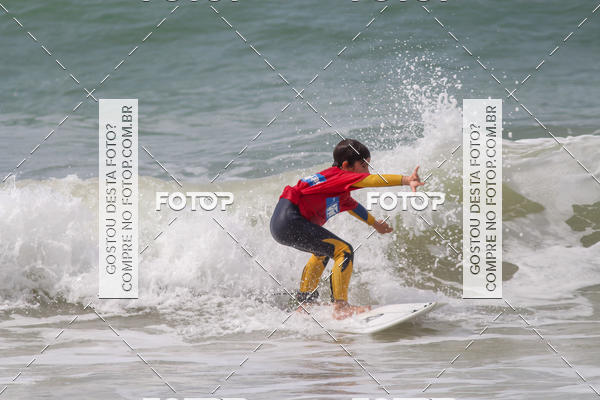 Buy your photos of the eventCampeonato da Escola Municipal de Surf de Maca on Fotop