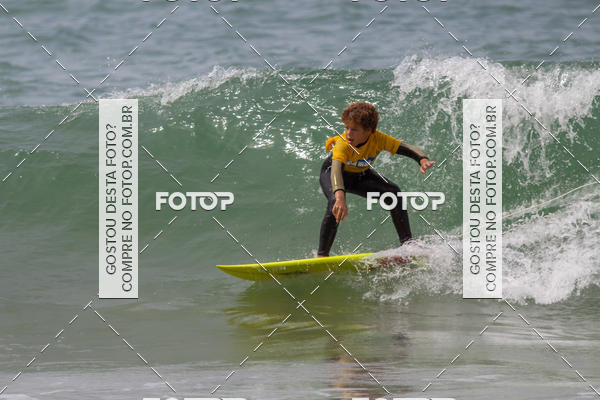 Buy your photos of the eventCampeonato da Escola Municipal de Surf de Maca on Fotop