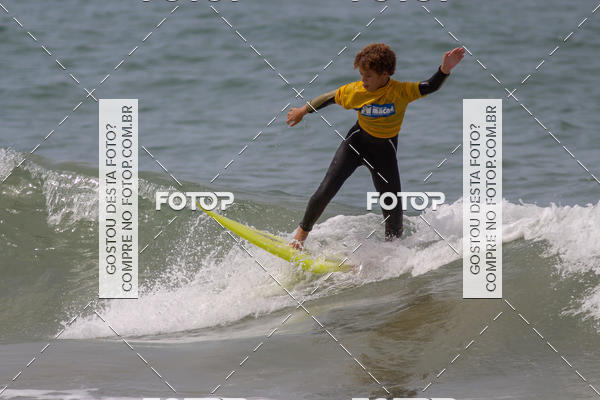 Buy your photos of the eventCampeonato da Escola Municipal de Surf de Maca on Fotop