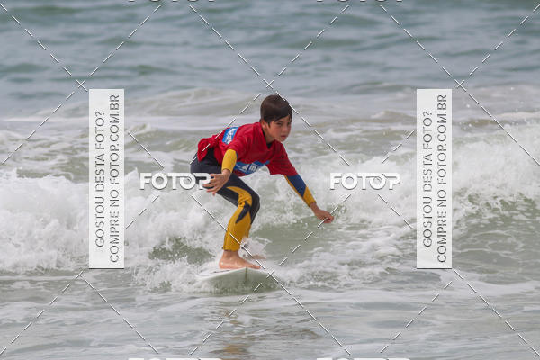 Buy your photos of the eventCampeonato da Escola Municipal de Surf de Maca on Fotop
