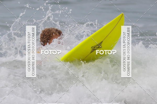 Buy your photos of the eventCampeonato da Escola Municipal de Surf de Maca on Fotop