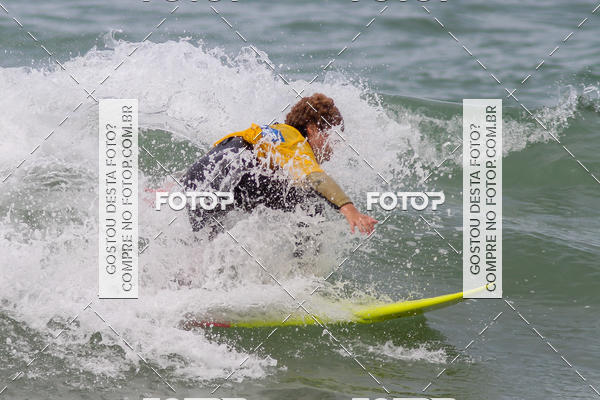Buy your photos of the eventCampeonato da Escola Municipal de Surf de Maca on Fotop