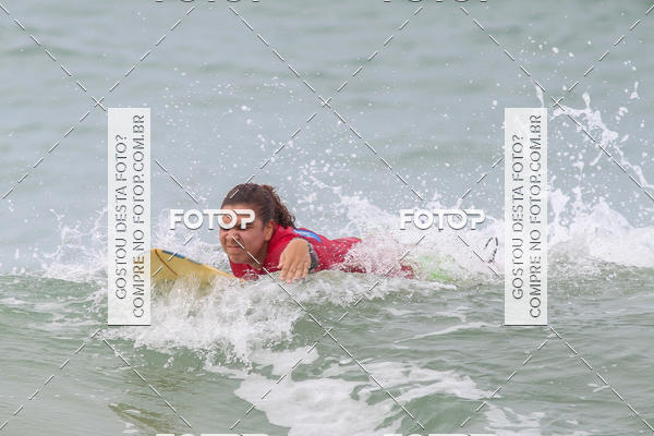 Buy your photos of the eventCampeonato da Escola Municipal de Surf de Maca on Fotop