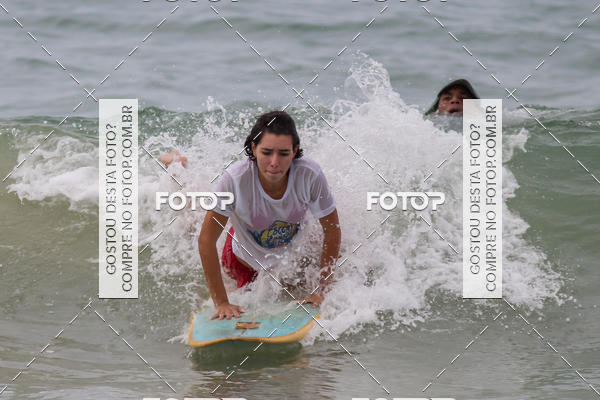Buy your photos of the eventCampeonato da Escola Municipal de Surf de Maca on Fotop