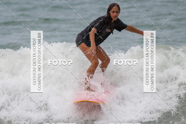 Buy your photos of the eventCampeonato da Escola Municipal de Surf de Maca on Fotop