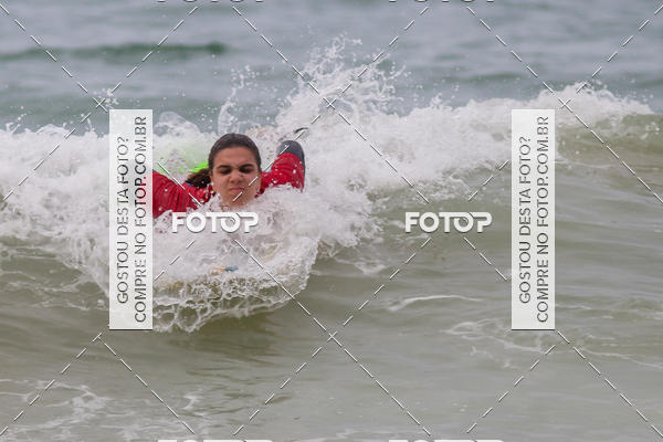 Buy your photos of the eventCampeonato da Escola Municipal de Surf de Maca on Fotop
