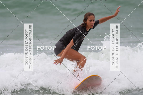 Buy your photos of the eventCampeonato da Escola Municipal de Surf de Maca on Fotop