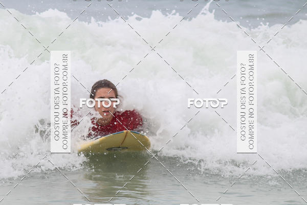 Buy your photos of the eventCampeonato da Escola Municipal de Surf de Maca on Fotop