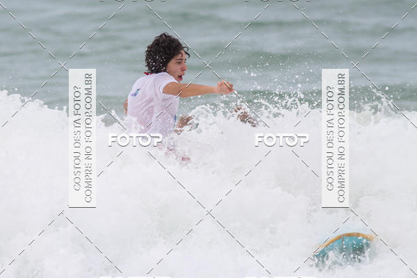 Buy your photos of the eventCampeonato da Escola Municipal de Surf de Maca on Fotop