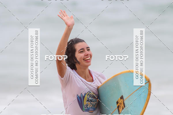 Buy your photos of the eventCampeonato da Escola Municipal de Surf de Maca on Fotop