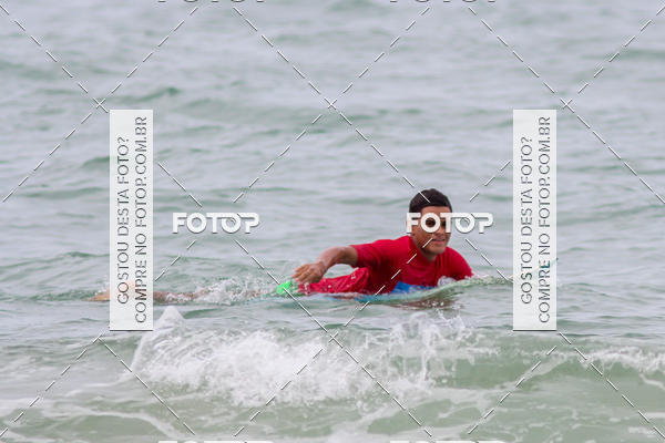 Buy your photos of the eventCampeonato da Escola Municipal de Surf de Maca on Fotop