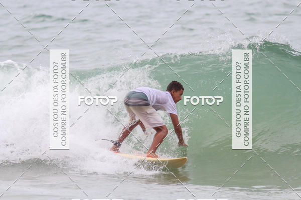 Buy your photos of the eventCampeonato da Escola Municipal de Surf de Maca on Fotop