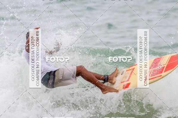 Buy your photos of the eventCampeonato da Escola Municipal de Surf de Maca on Fotop