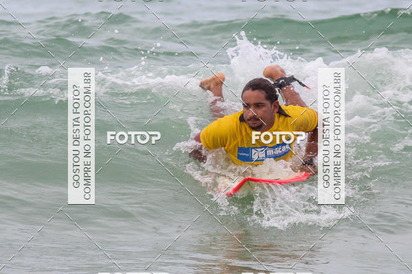 Buy your photos of the eventCampeonato da Escola Municipal de Surf de Maca on Fotop
