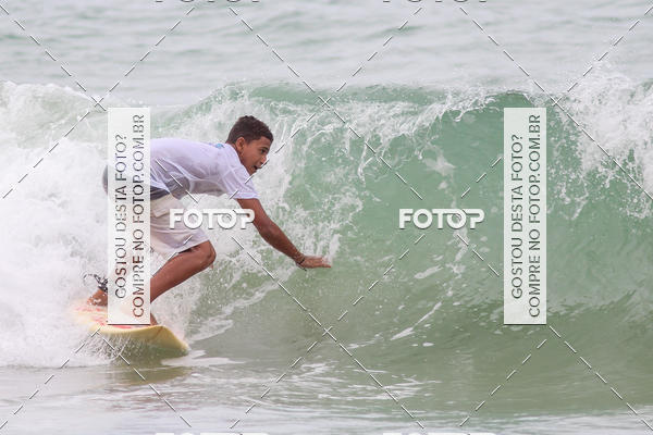 Buy your photos of the eventCampeonato da Escola Municipal de Surf de Maca on Fotop