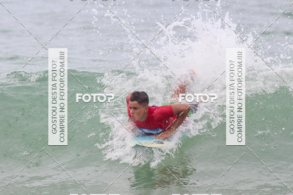 Buy your photos of the eventCampeonato da Escola Municipal de Surf de Maca on Fotop