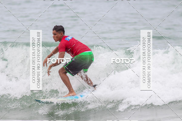Buy your photos of the eventCampeonato da Escola Municipal de Surf de Maca on Fotop
