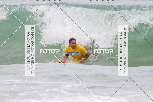 Buy your photos of the eventCampeonato da Escola Municipal de Surf de Maca on Fotop
