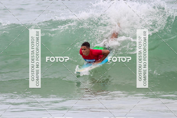Buy your photos of the eventCampeonato da Escola Municipal de Surf de Maca on Fotop