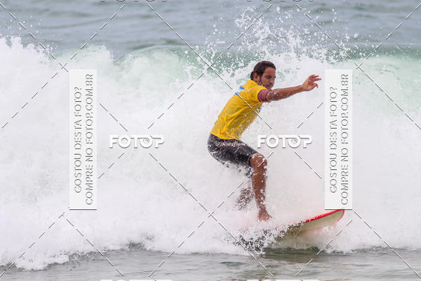 Buy your photos of the eventCampeonato da Escola Municipal de Surf de Maca on Fotop