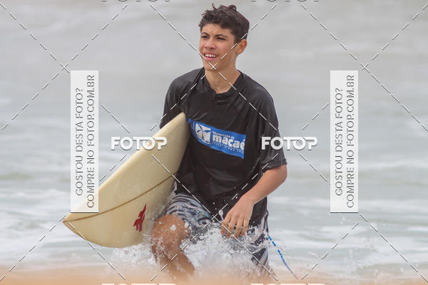 Buy your photos of the eventCampeonato da Escola Municipal de Surf de Maca on Fotop